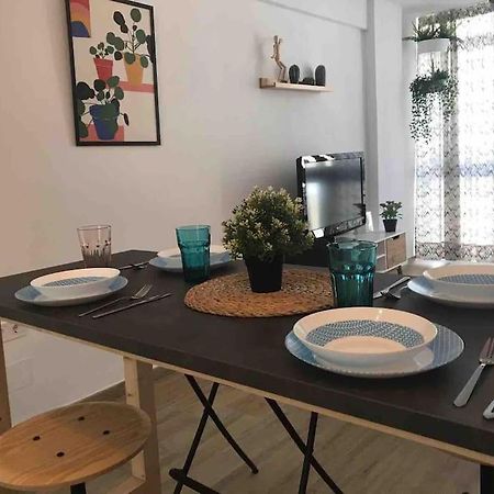 Ideal Apartamento En El Barrio De Las Delicias Малага Экстерьер фото