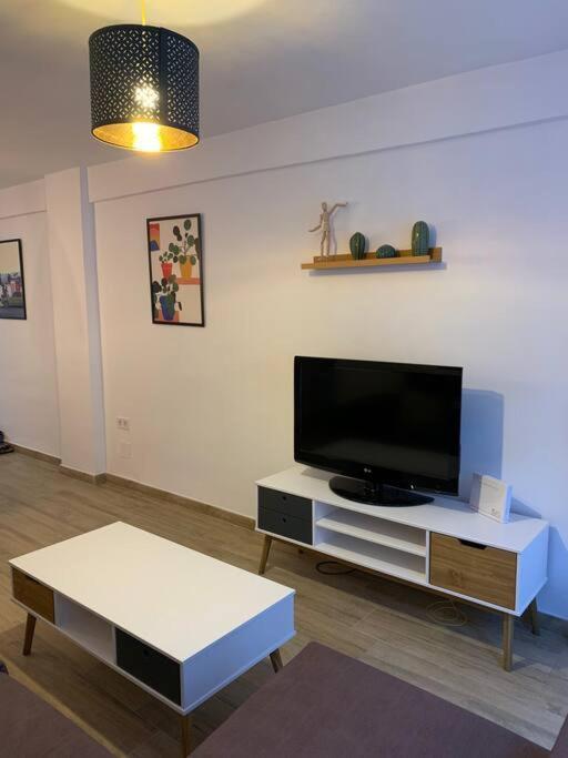 Ideal Apartamento En El Barrio De Las Delicias Малага Экстерьер фото