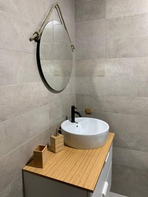Ideal Apartamento En El Barrio De Las Delicias Малага Экстерьер фото